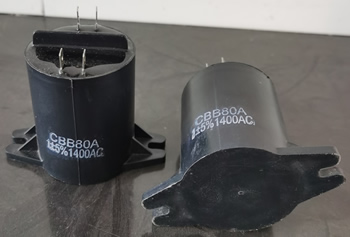 CBB80A型高壓交流金屬化聚丙烯介質(zhì)電容器實物圖