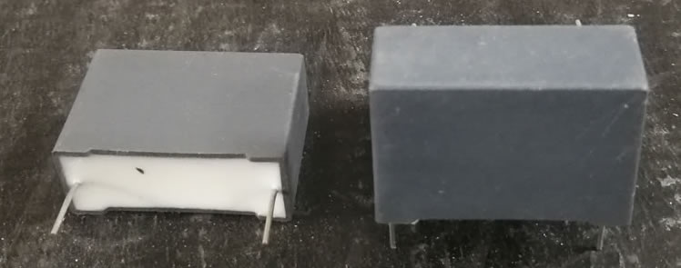 CBB23型雙面金屬化聚丙烯膜介質(zhì)直流固定電容器實(shí)物圖